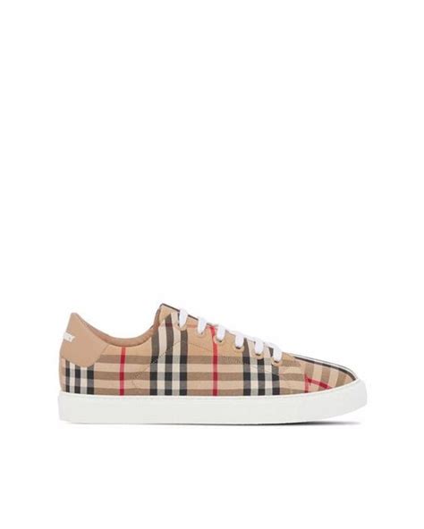 burberry shoes with burberry word